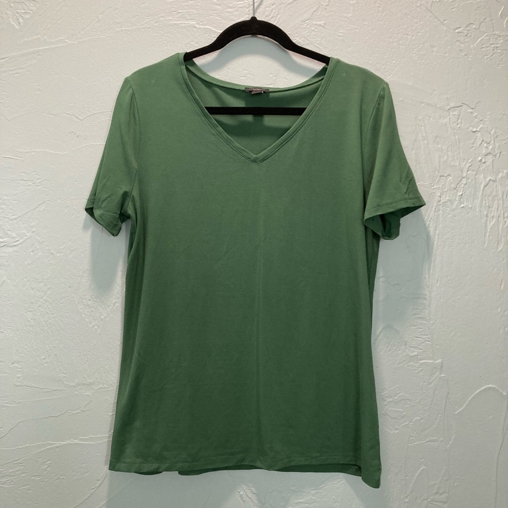 Ann Taylor Factory 
Large Green T-Shirt